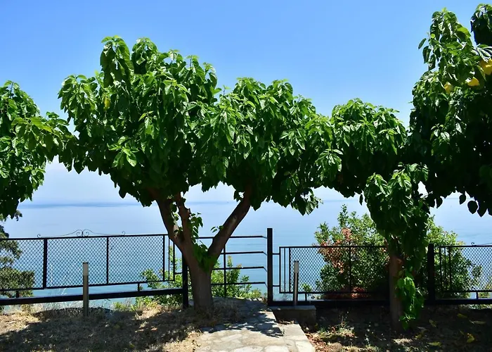 White Clam Vintage House With Sea View & Garden *